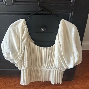 Banana Republic Elegant Cream color Puff Sleeve Top